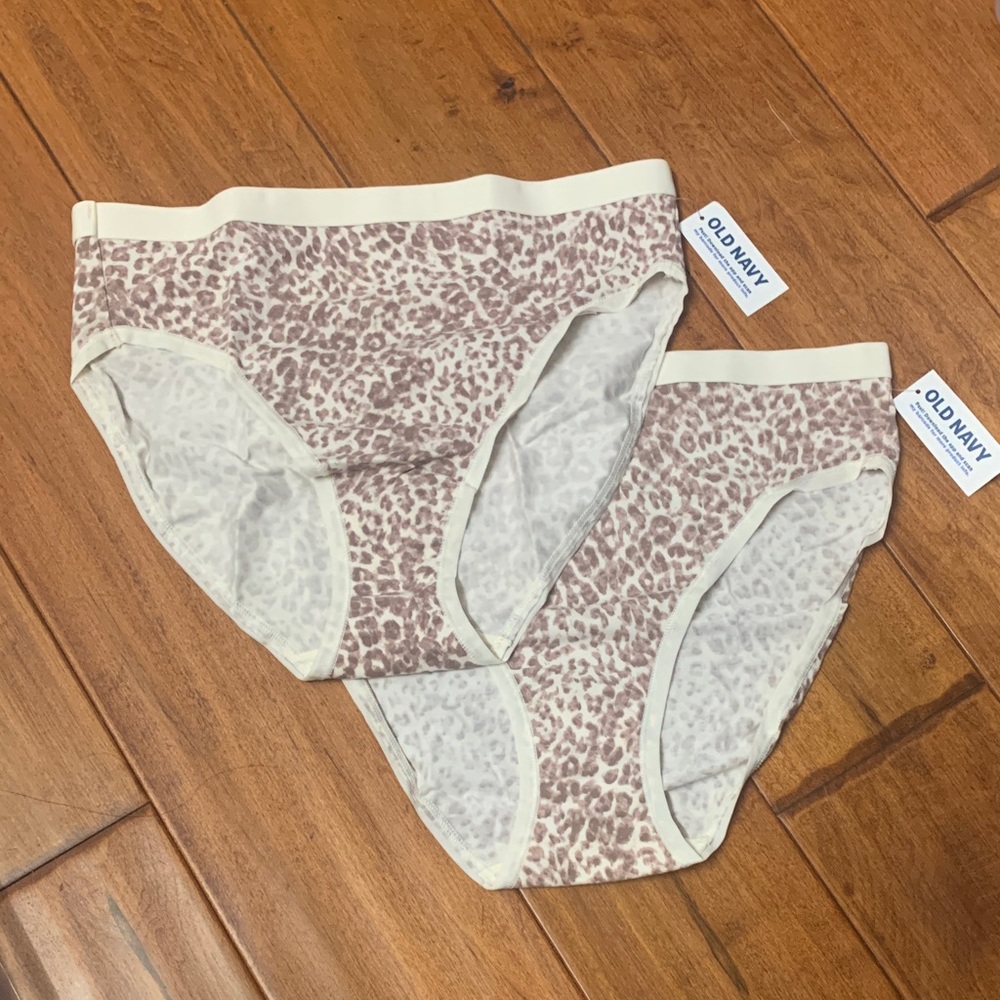 NEW! Set of 2 Old Navy Brown leopard print high waist bikini size small